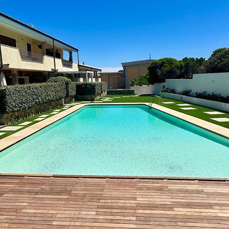 Appartamento Incantevole Con Piscina Palau Luaran gambar
