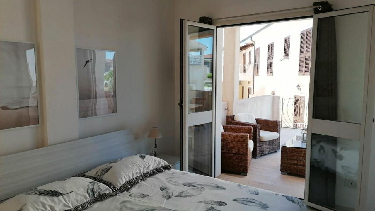 Appartamento Incantevole Con Piscina Palau Luaran gambar
